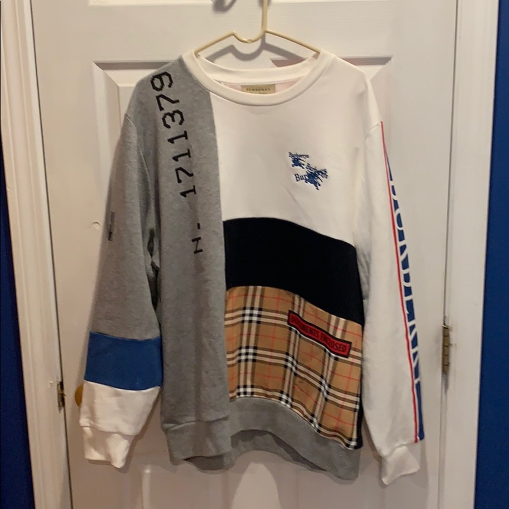 Burberry crew neck